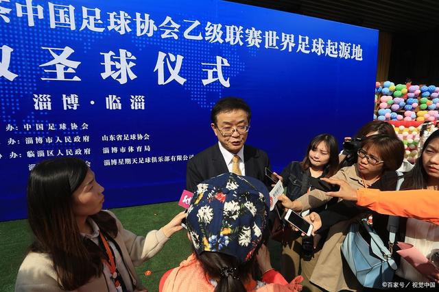 无锡吴钩vs南京城市两名球员推搡冲突，双双被中足联禁赛3场！